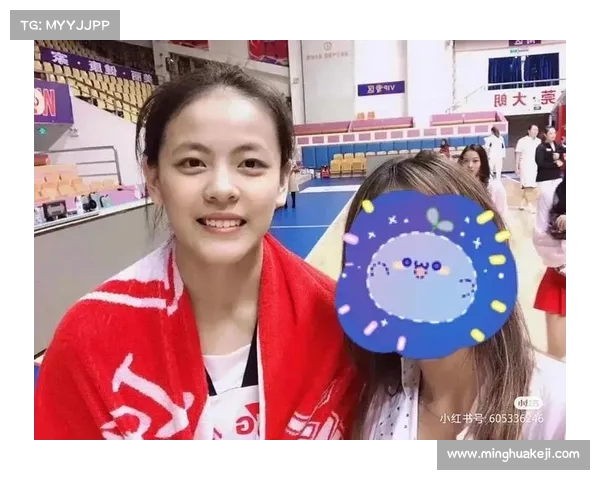 杨舒予回应长发被批花瓶 剪发后反遭更多评论引发关注